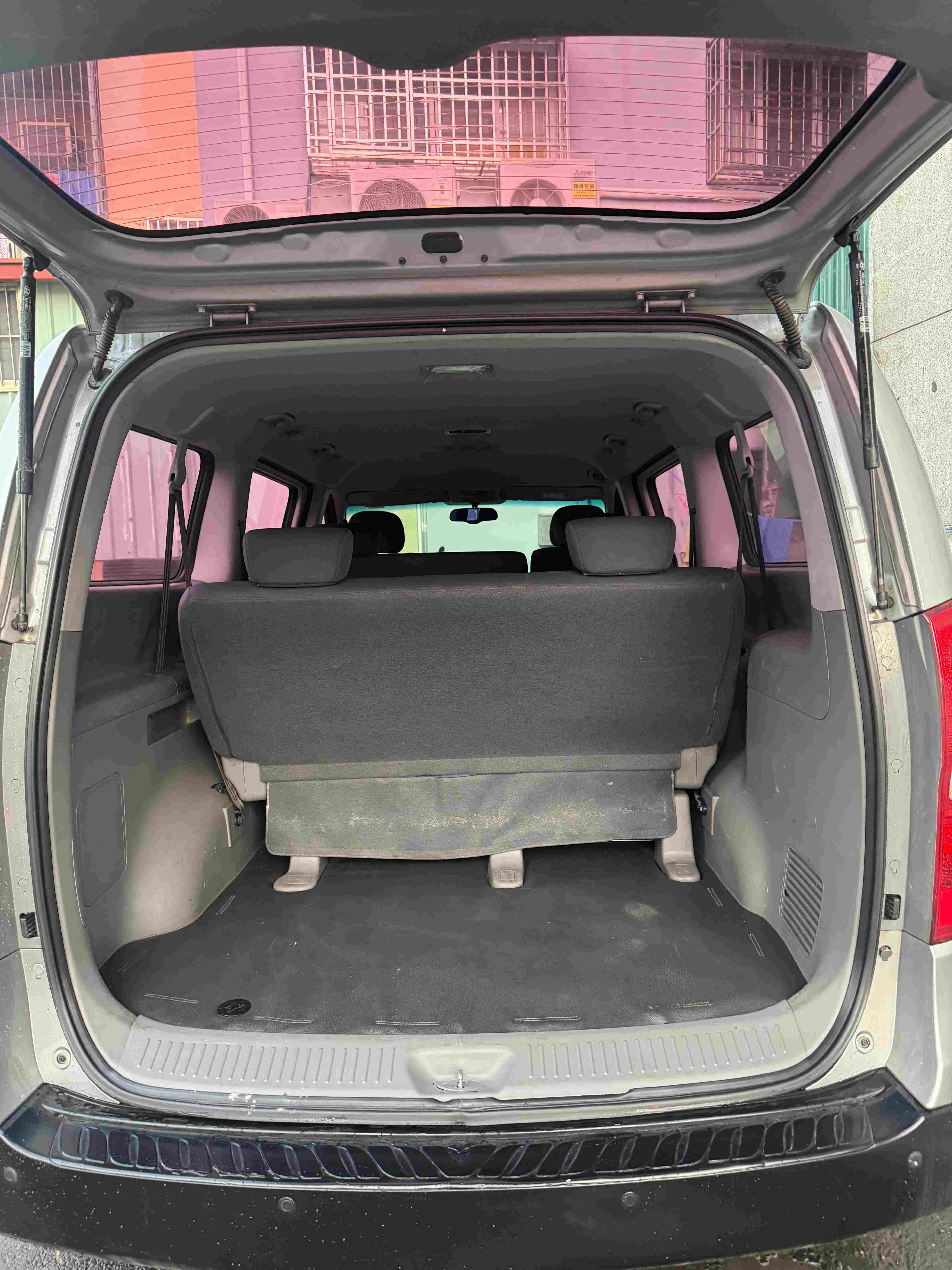 Hyundai STAREX 2.5L 2018 Image 4