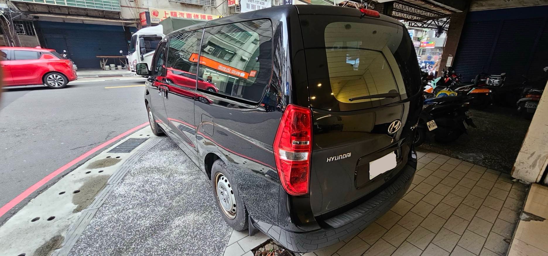Hyundai STAREX 2.5L 尊貴 2019 Image 6