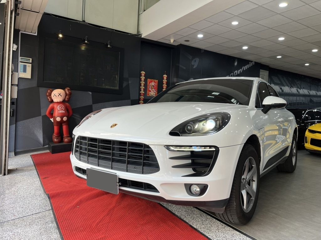 Porsche Macan 2.0T 2015 Image 2