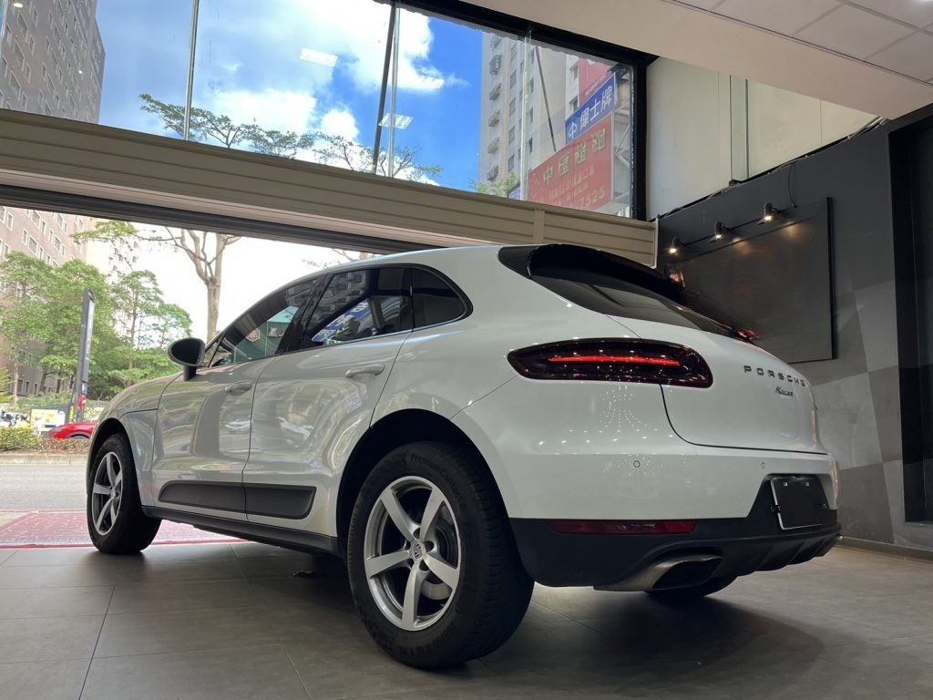 Porsche Macan 2.0T 2015 Image 3