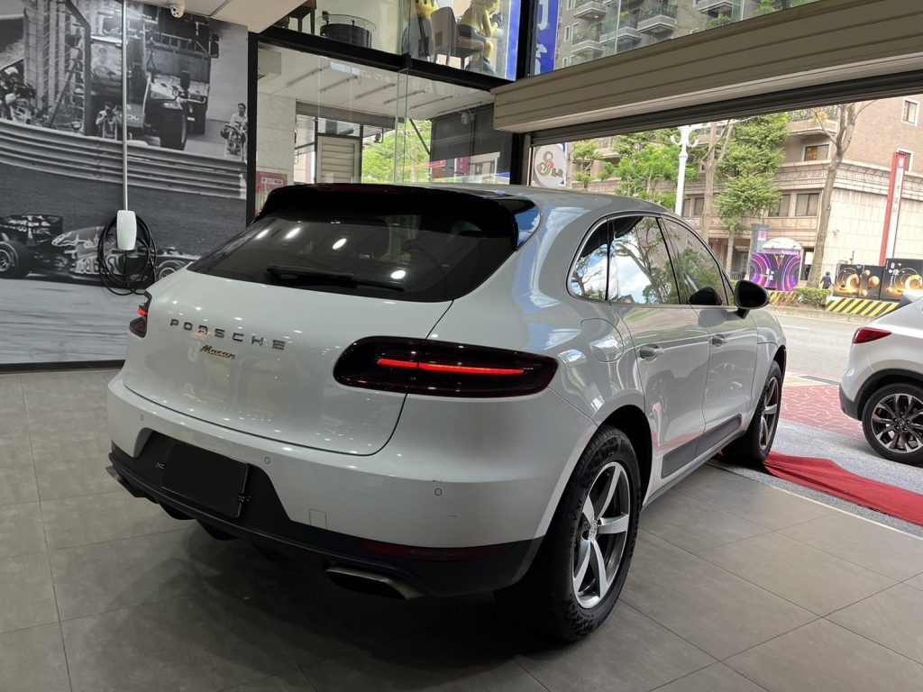 Porsche Macan 2.0T 2015 Image 5