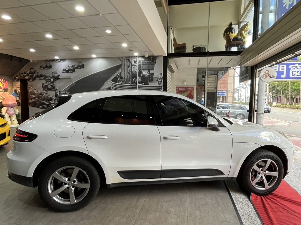 Porsche Macan 2.0T 2015 Image 6