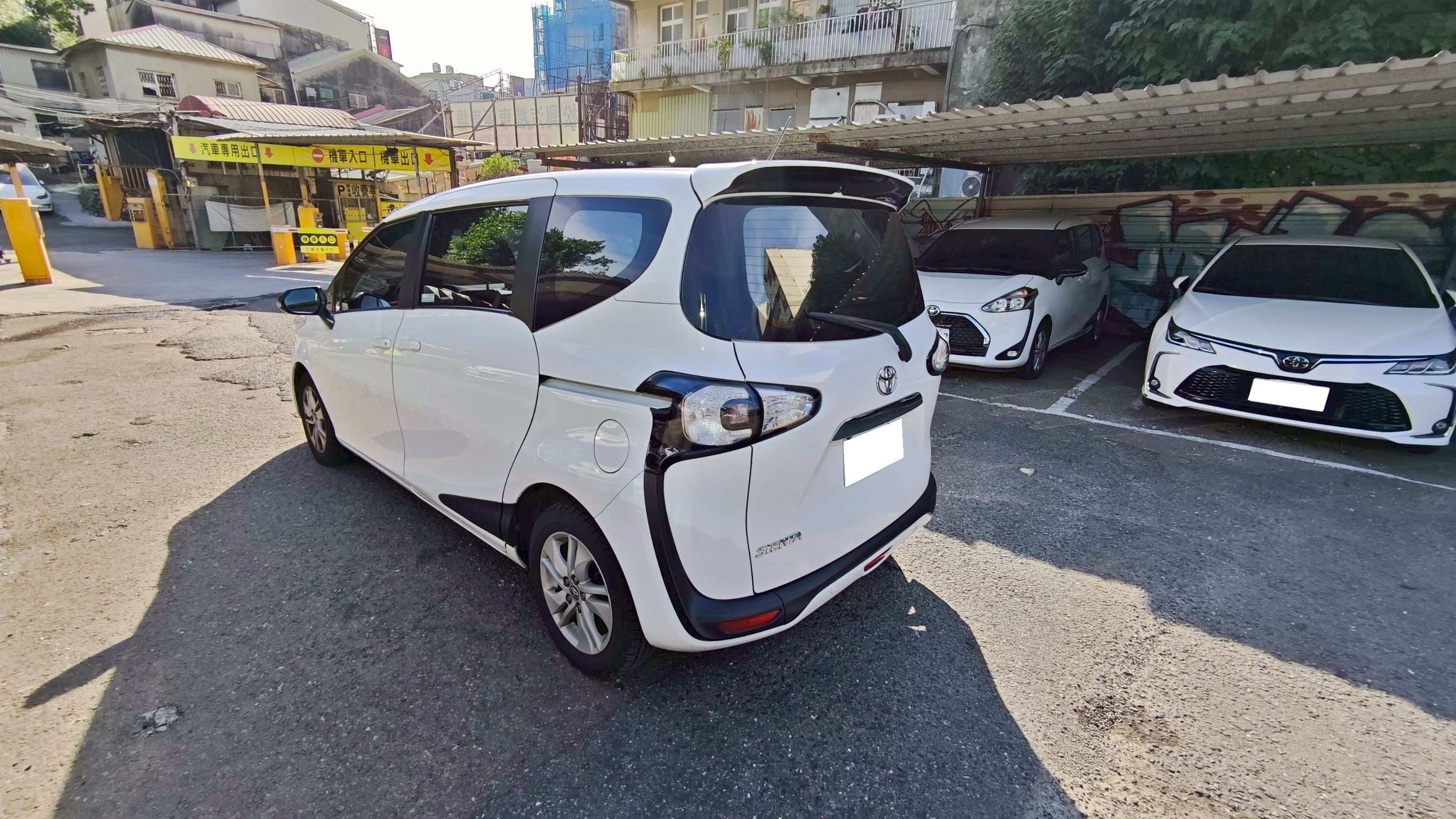 TOYOTA SIENTA 2019 Image 3