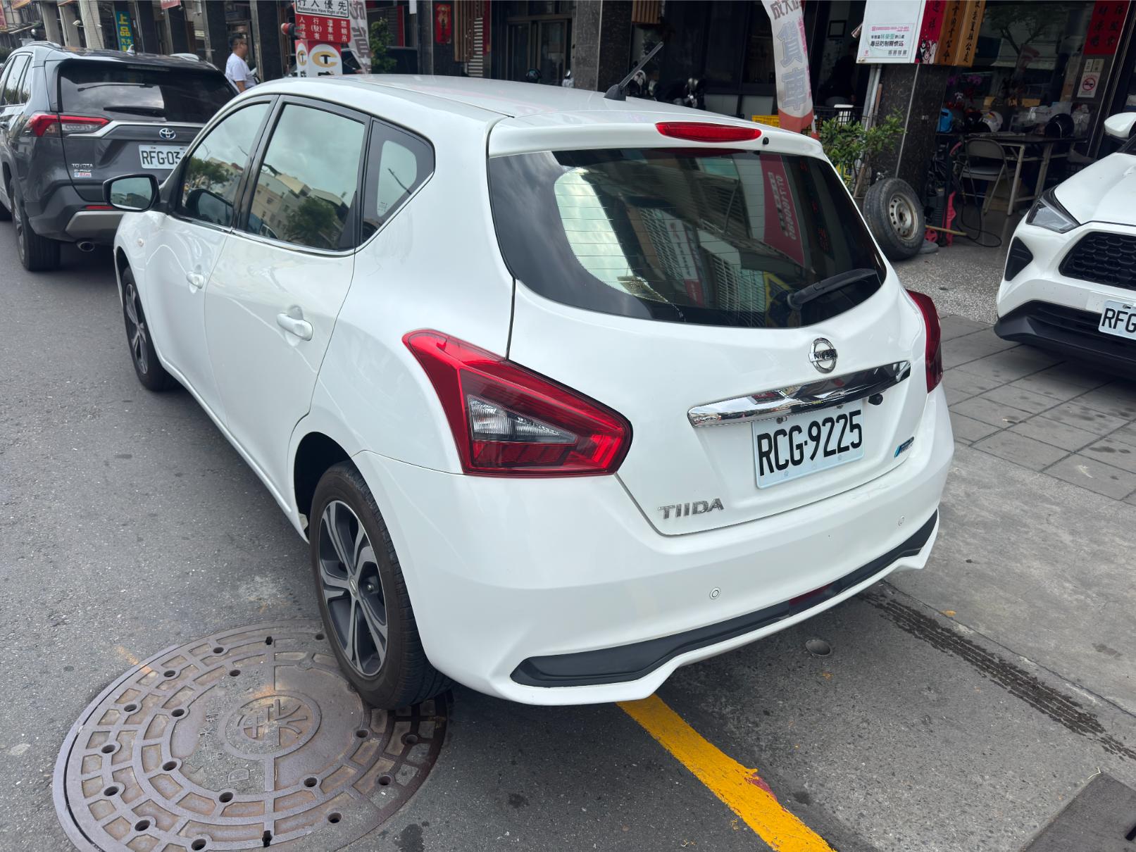 NISSAN TIIDA 1.5L 2018 Image 3
