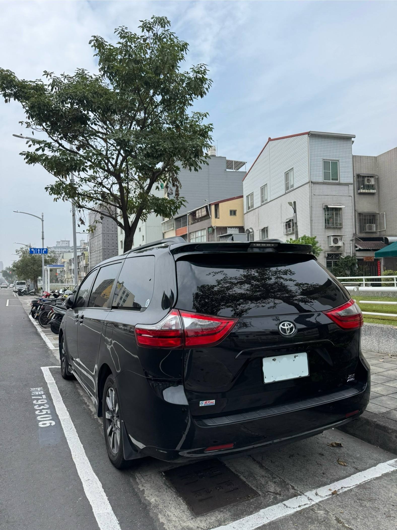 TOYOTA SIENNA 3.5L 2020 Image 1