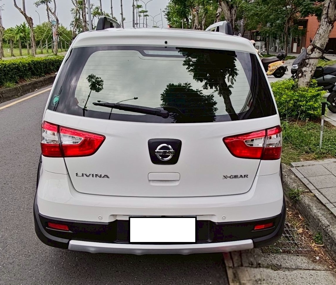 TOYOTA LIVINA 1.6 2020 Image 4