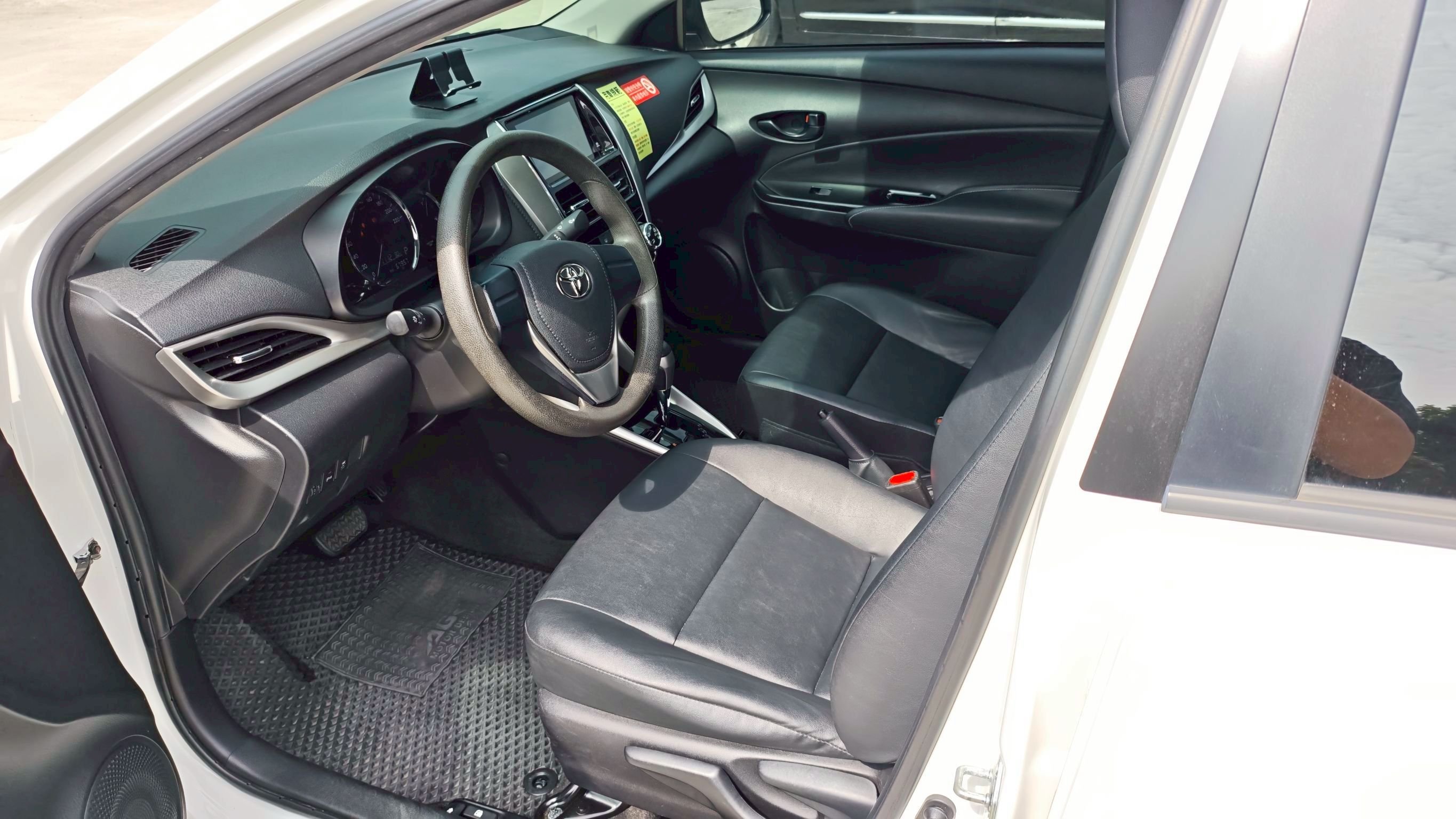 TOYOTA VIOS 1.5 2020 Image 7