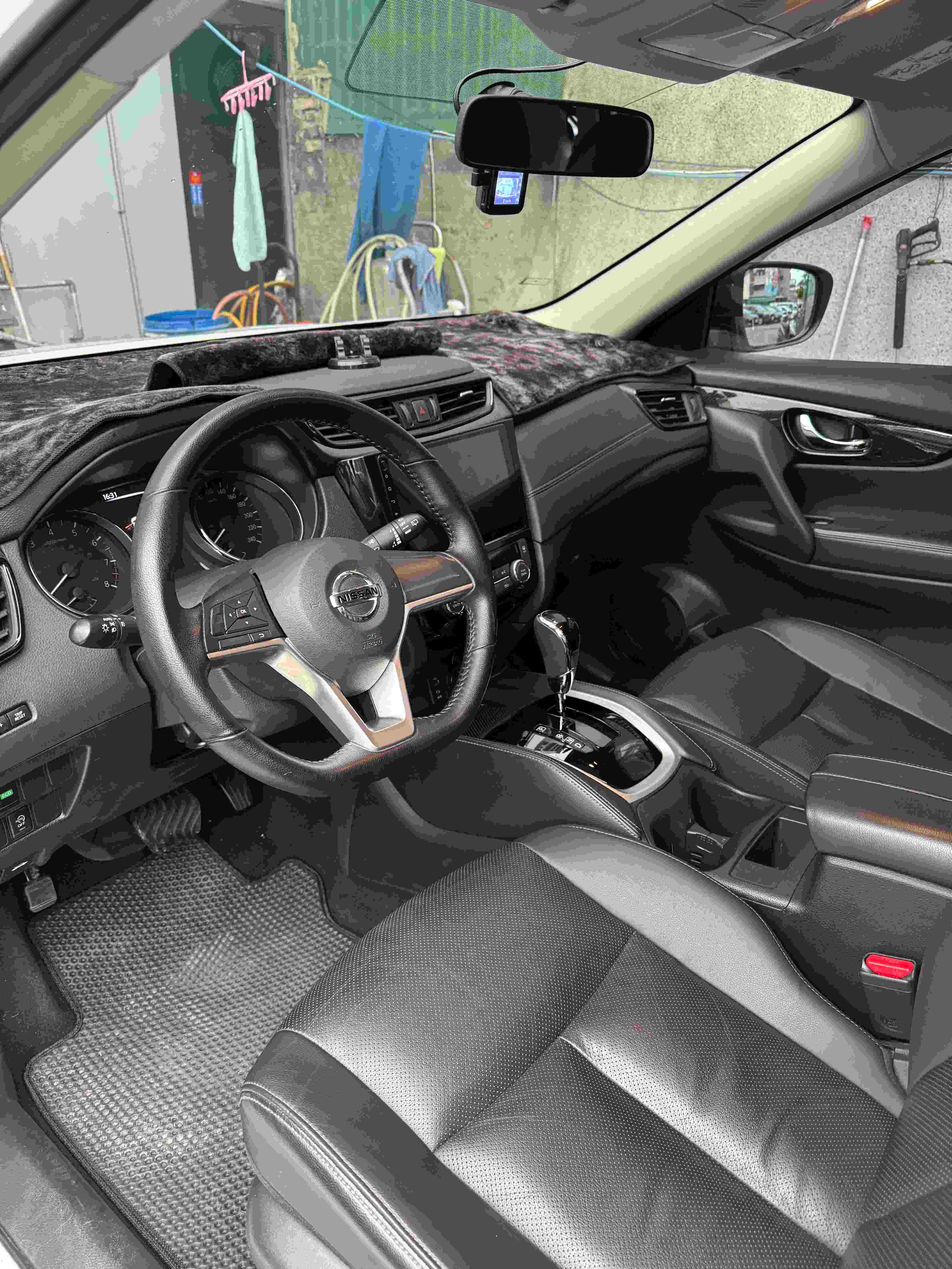 NISSAN X-TRAIL 2L 2023 Image 2