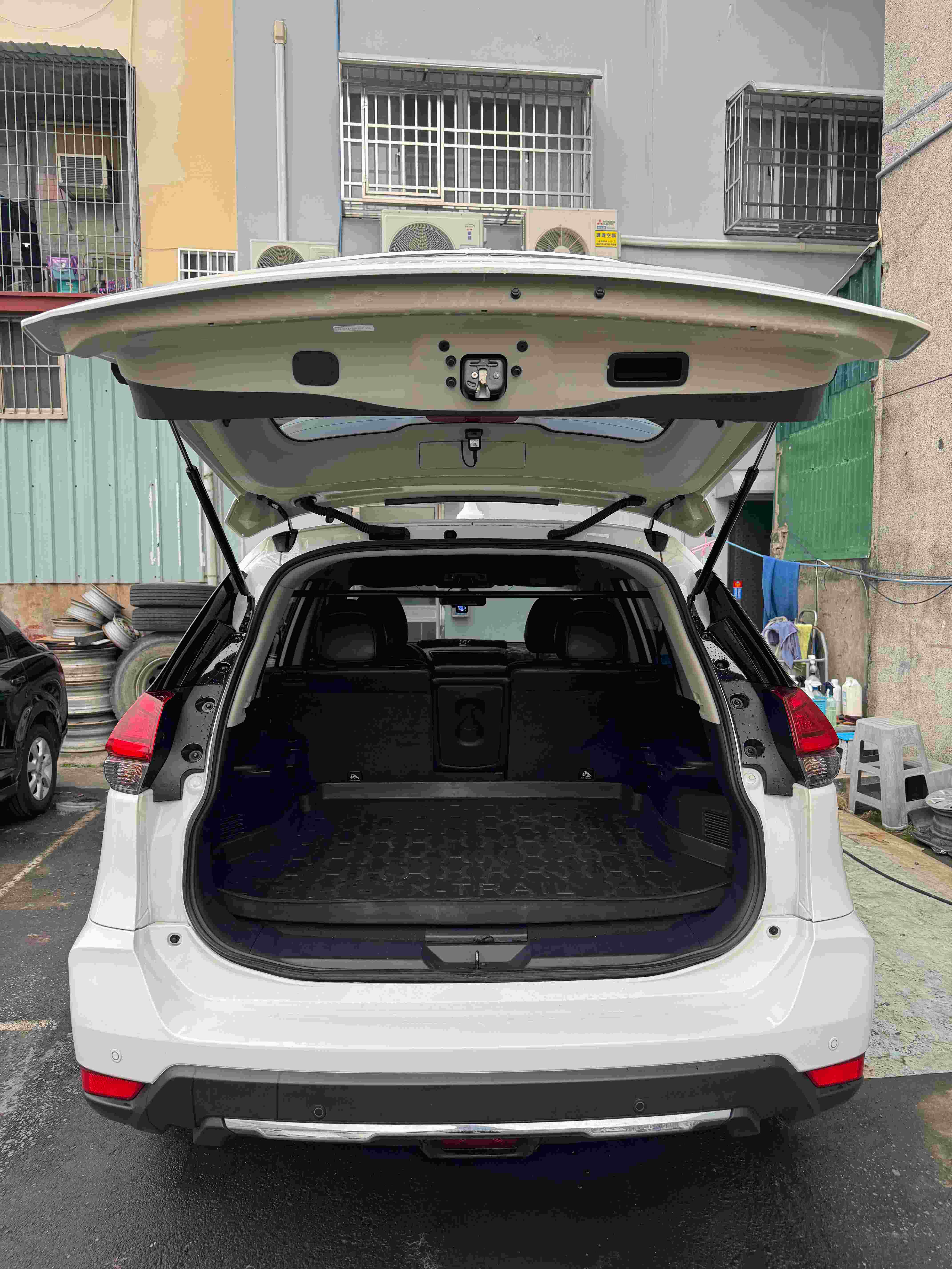 NISSAN X-TRAIL 2L 2023 Image 3