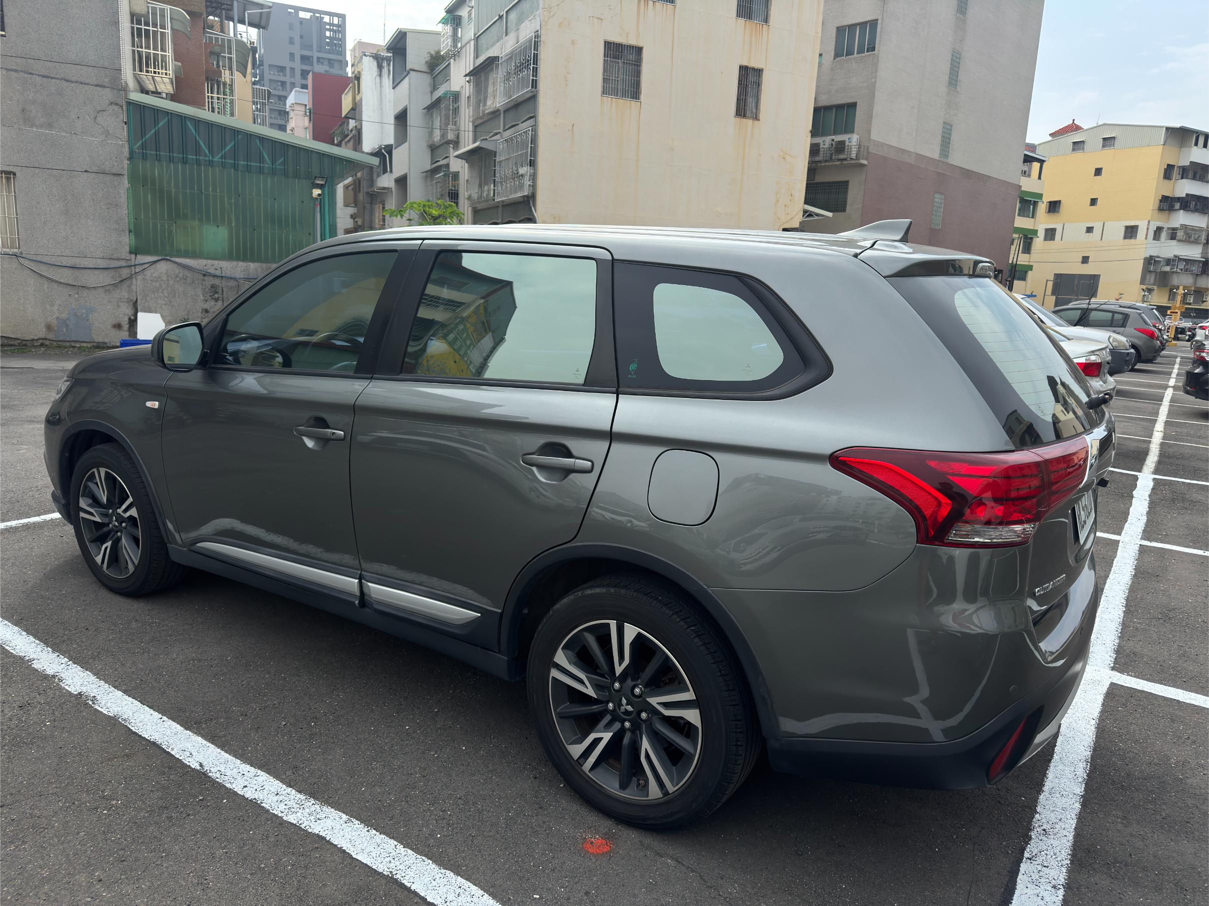 MITSUBISHI Outlander 2.4L 2021 Image 5