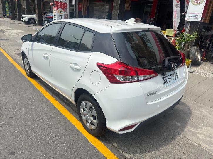 TOYOTA YARIS 1.5L 2021 Image 4