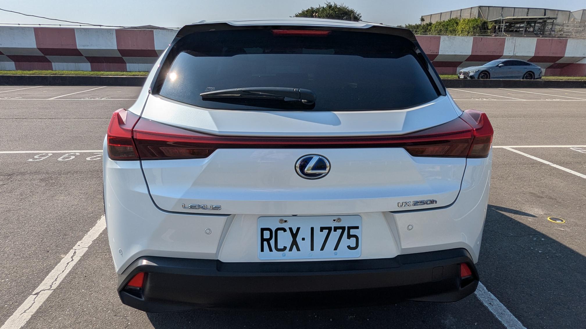 LEXUS UX250H 2.0L豪華 2021 Image 7