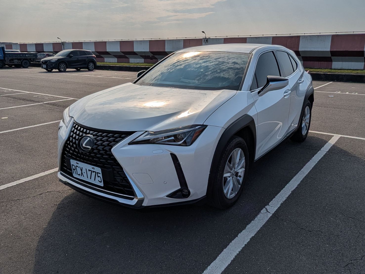 LEXUS UX250H 2.0L豪華 2021 Image 0