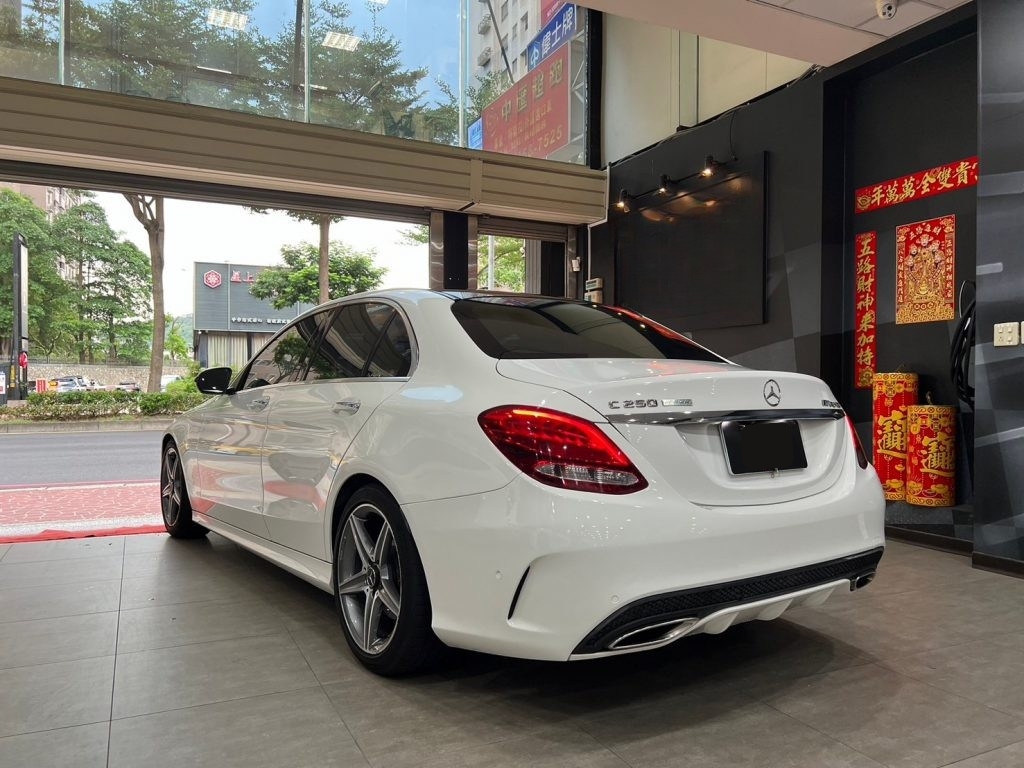 Mercedes-Benz C-Class C250 AMG 2015 Image 1