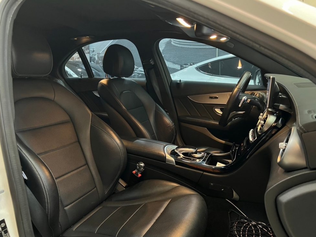 Mercedes-Benz C-Class C250 AMG 2015 Image 5