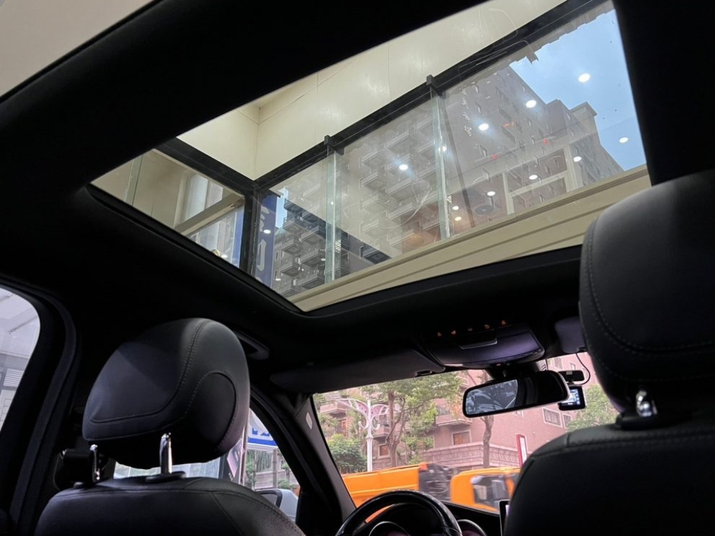 Mercedes-Benz C-Class C250 AMG 2015 Image 7