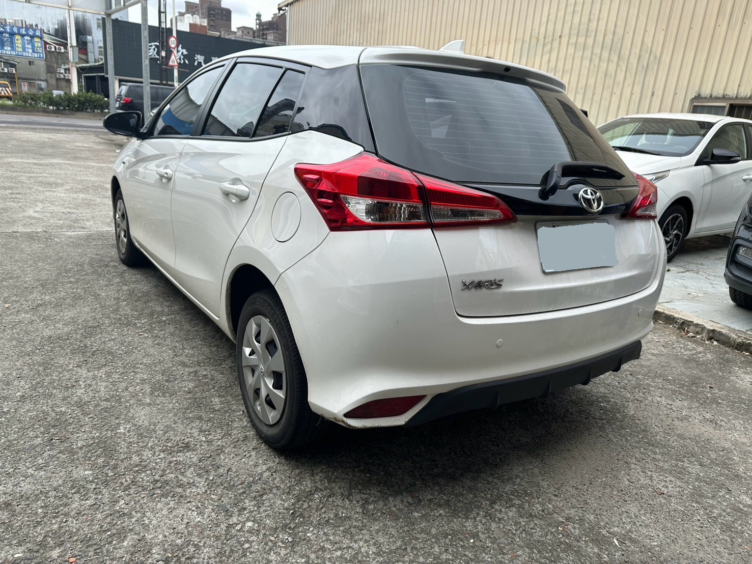 TOYOTA YARIS 1.5L 豪華 2023 Image 5