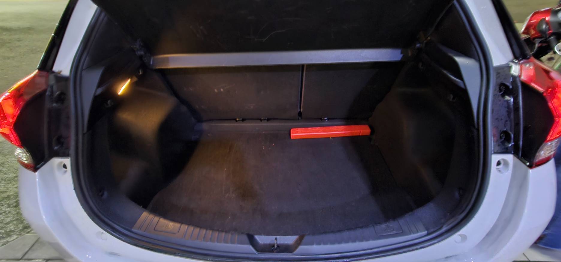 TOYOTA YARIS 1.5L 豪華 2023 Image 10