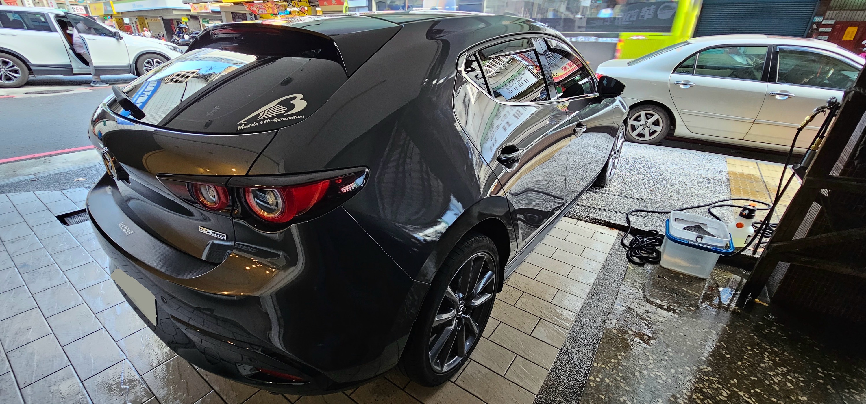 MAZDA 3 5D 20S Signature 2023 Image 3