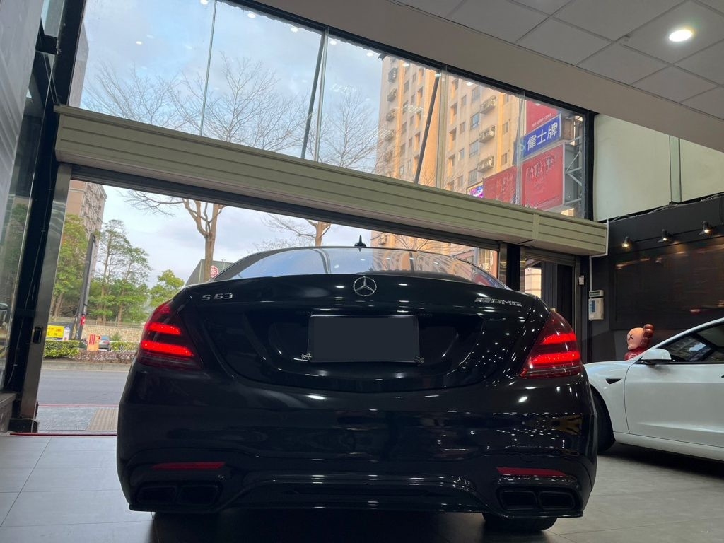 Mercedes-Benz S-Class S550 2015 Image 5