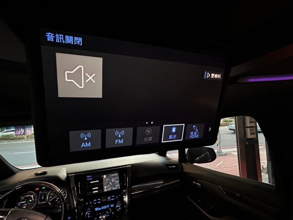 TOYOTA ALPHARD 星空版 2015 Image 9