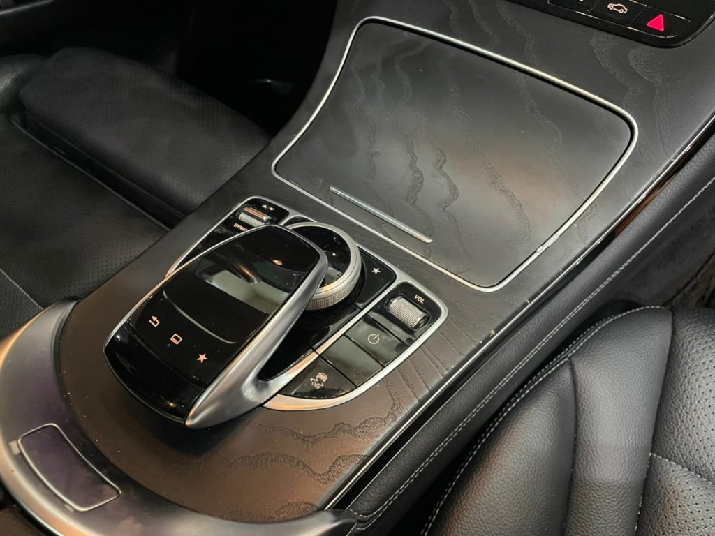Mercedes-Benz GLC 300 2015 Image 9