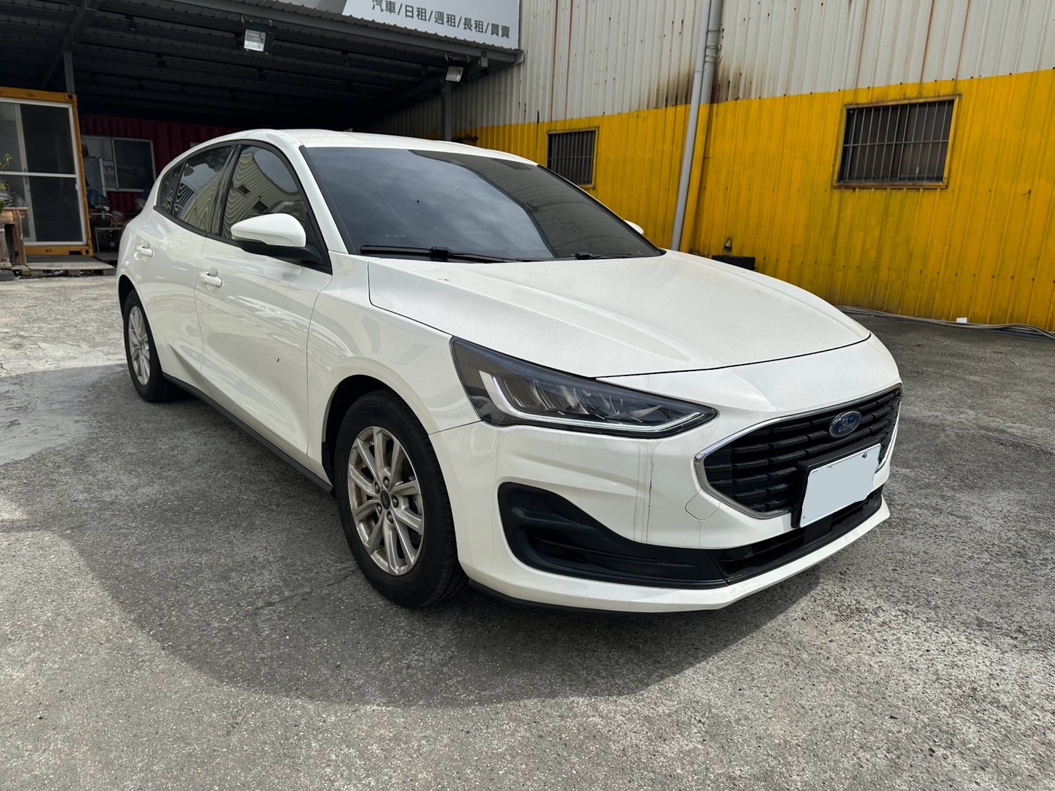 Ford FOCUS 5D EcoBoost 182 X 2023 Image 1
