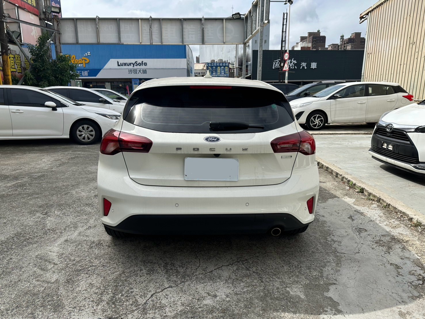 Ford FOCUS 5D EcoBoost 182 X 2023 Image 5