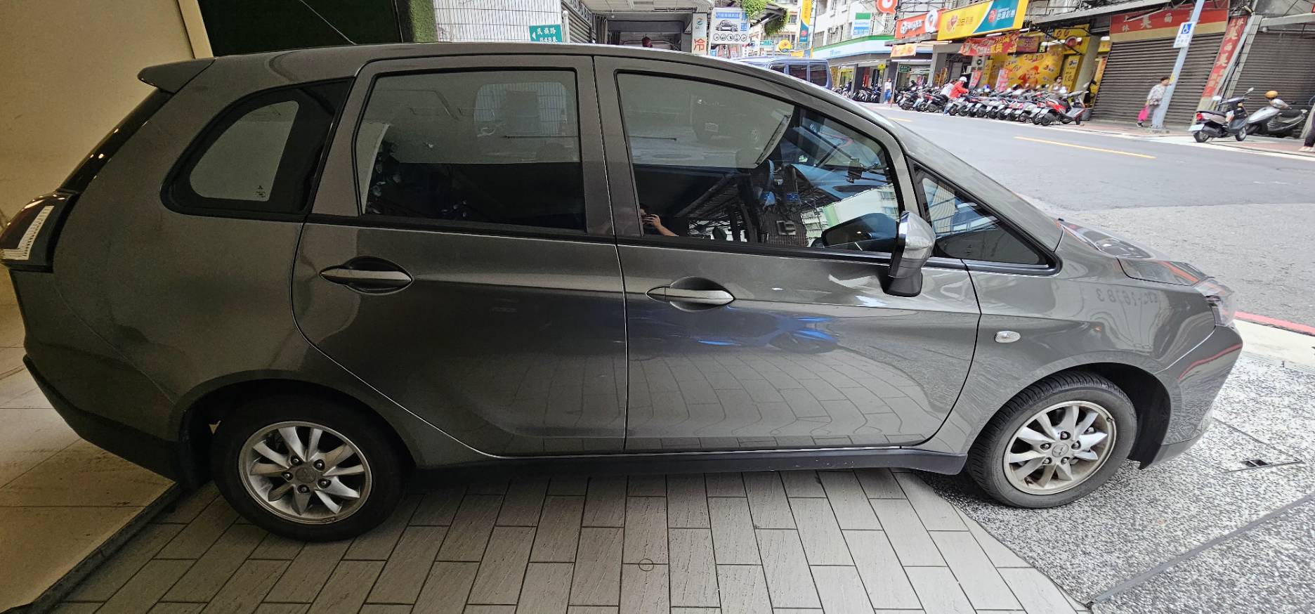 MITSUBISHI COLTPLUS 1.5L 享樂 2023 Image 3