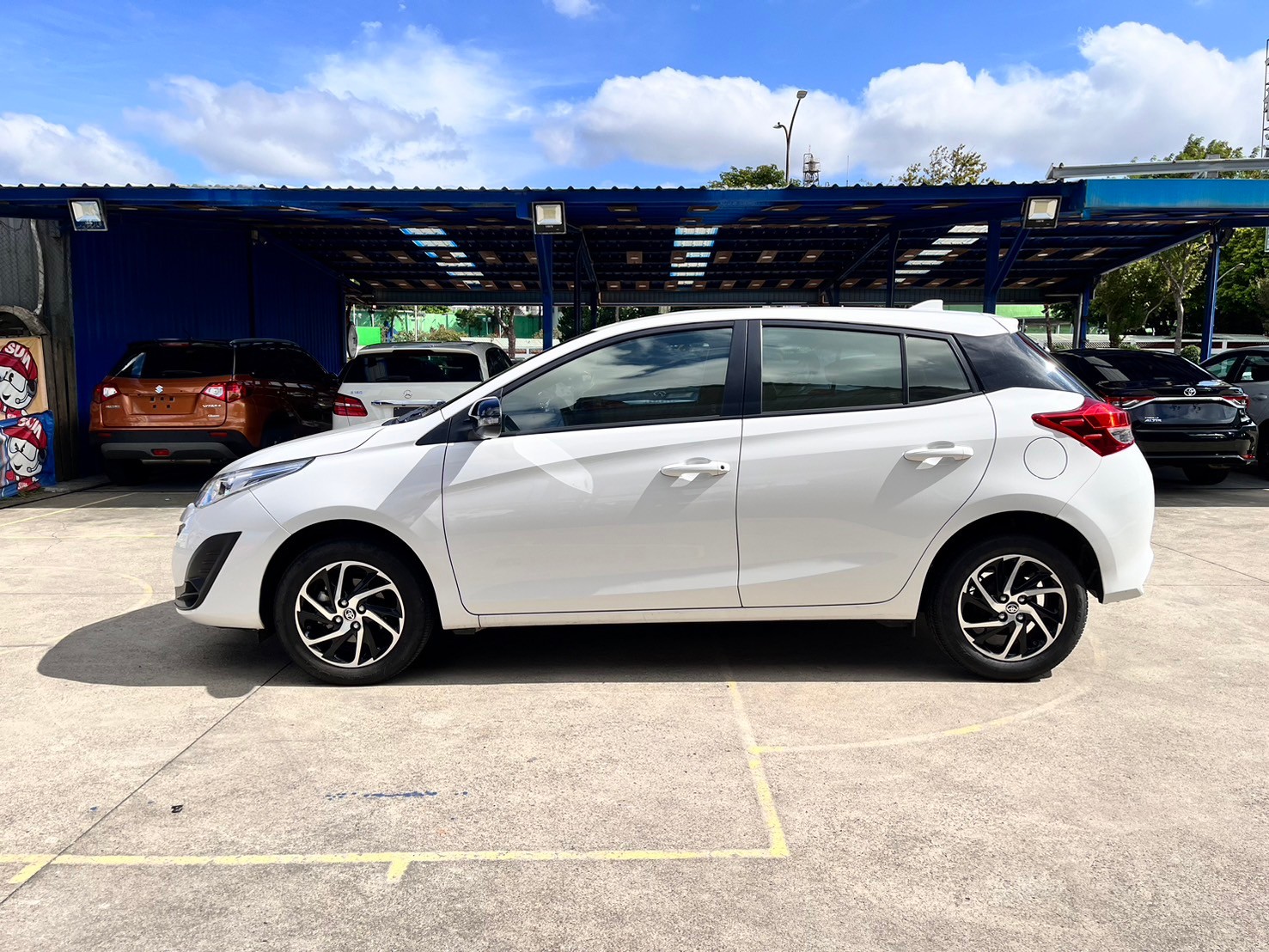 TOYOTA YARIS 1.5L 豪華 2023 Image 7