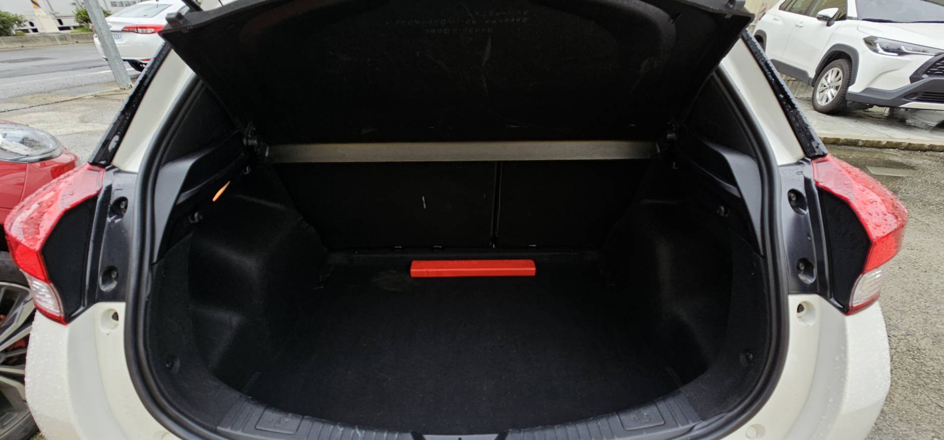 TOYOTA YARIS 1.5L 豪華 2023 Image 11