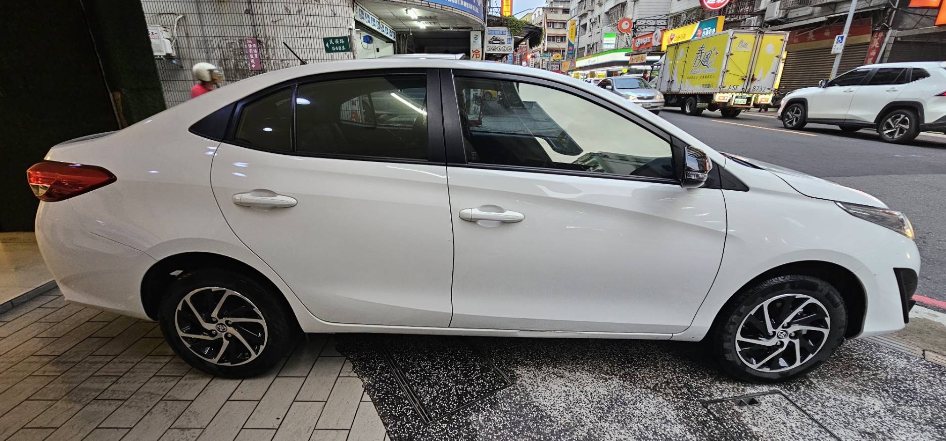 TOYOTA VIOS 1.5L 豪華 2023 Image 3
