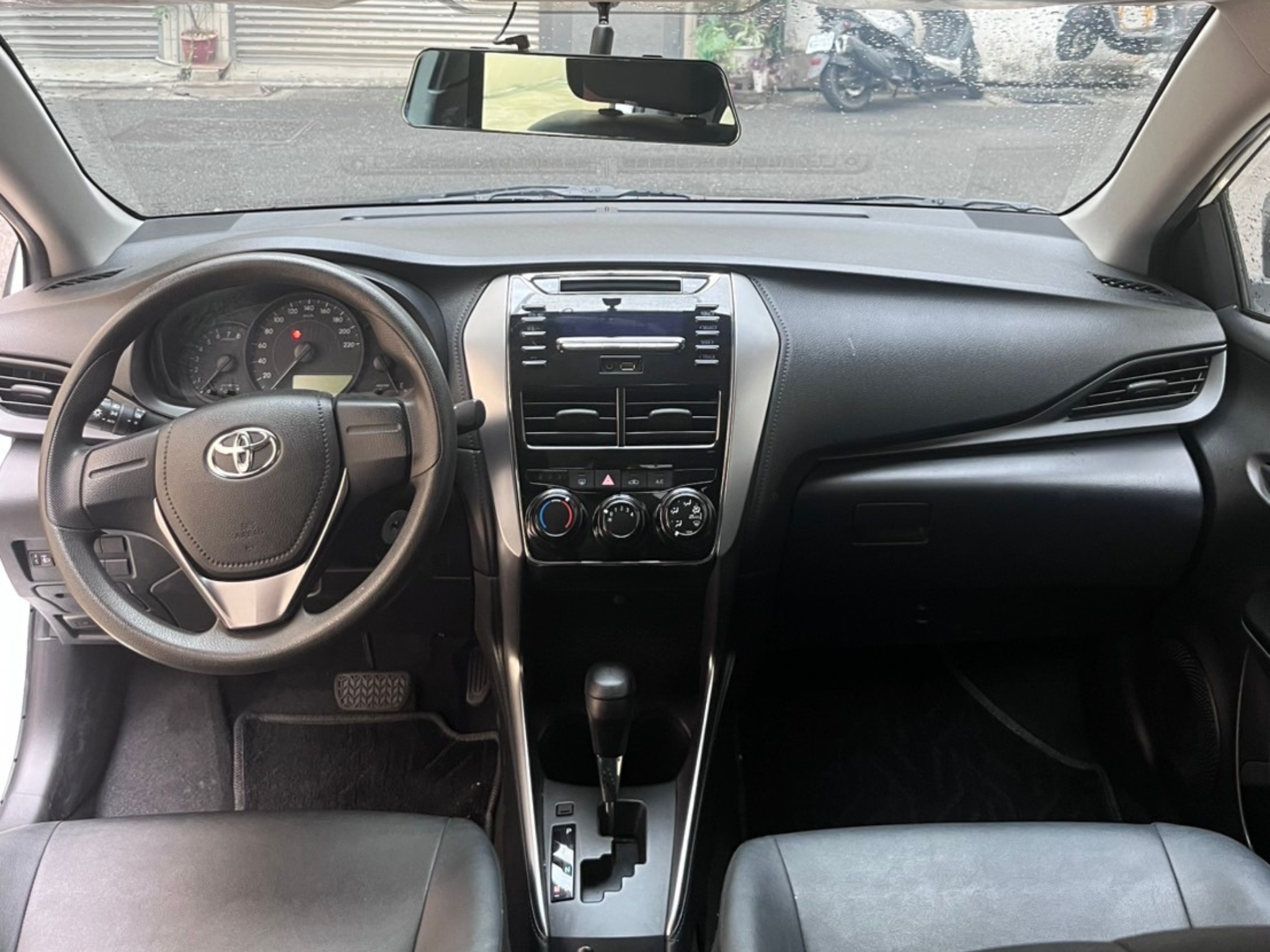 TOYOTA VIOS 1.5L 豪華 2023 Image 8
