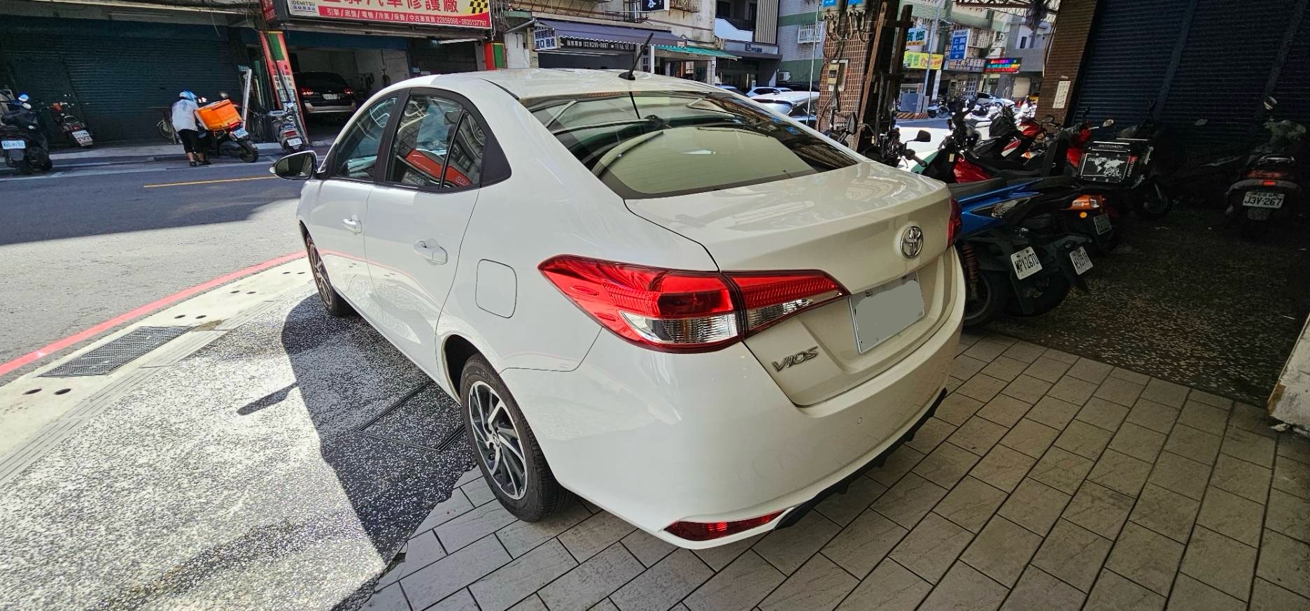 TOYOTA VIOS 1.5L 豪華 2023 Image 6