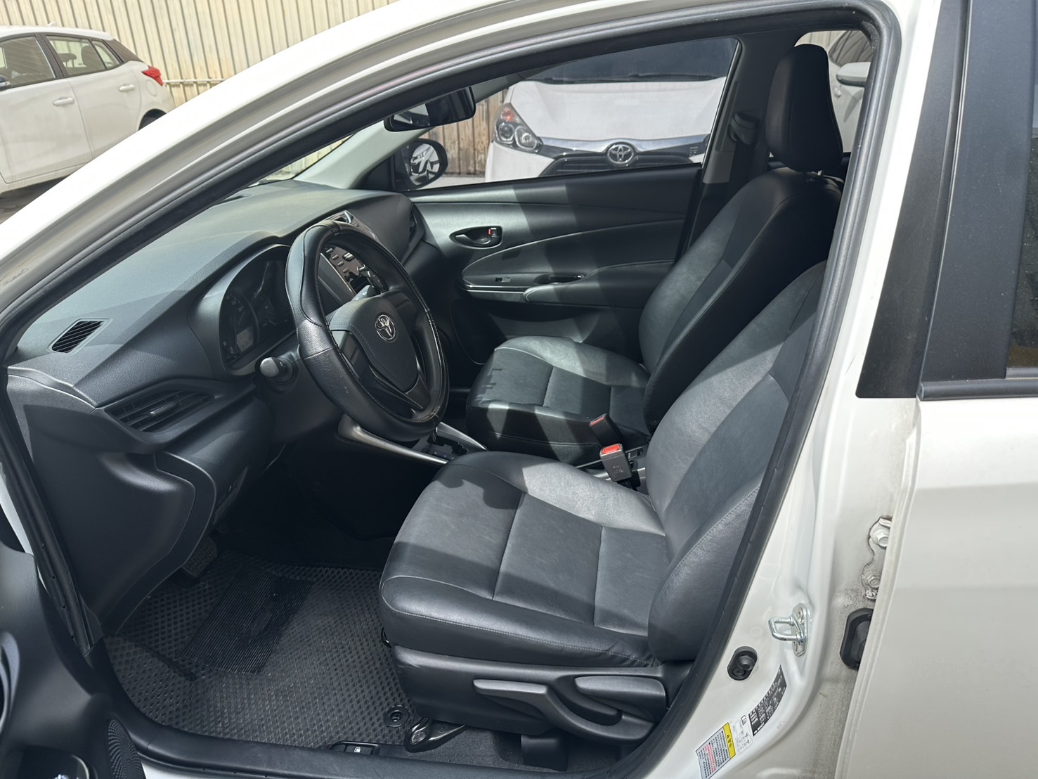 TOYOTA VIOS 1.5L 豪華 2023 Image 9