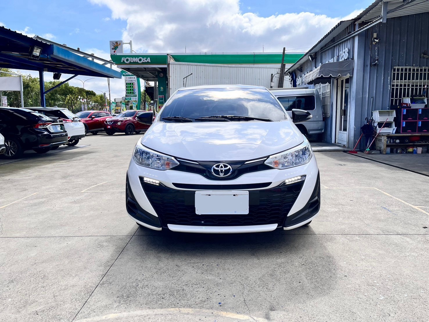 TOYOTA YARIS 1.5L 豪華 2023 Image 2