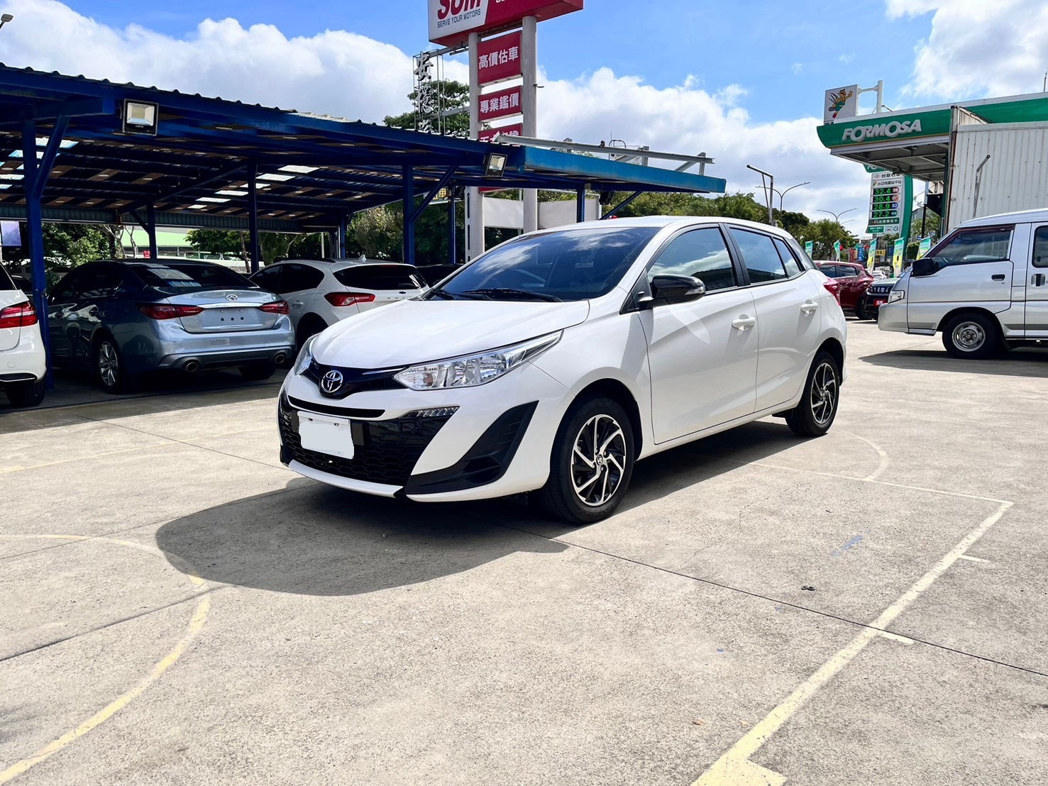 TOYOTA YARIS 1.5L 豪華 2023 Image 7