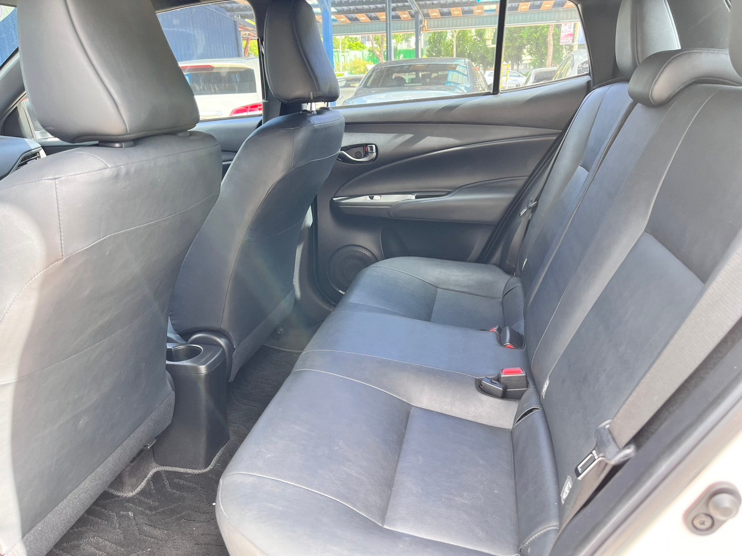 TOYOTA YARIS 1.5L 豪華 2023 Image 10