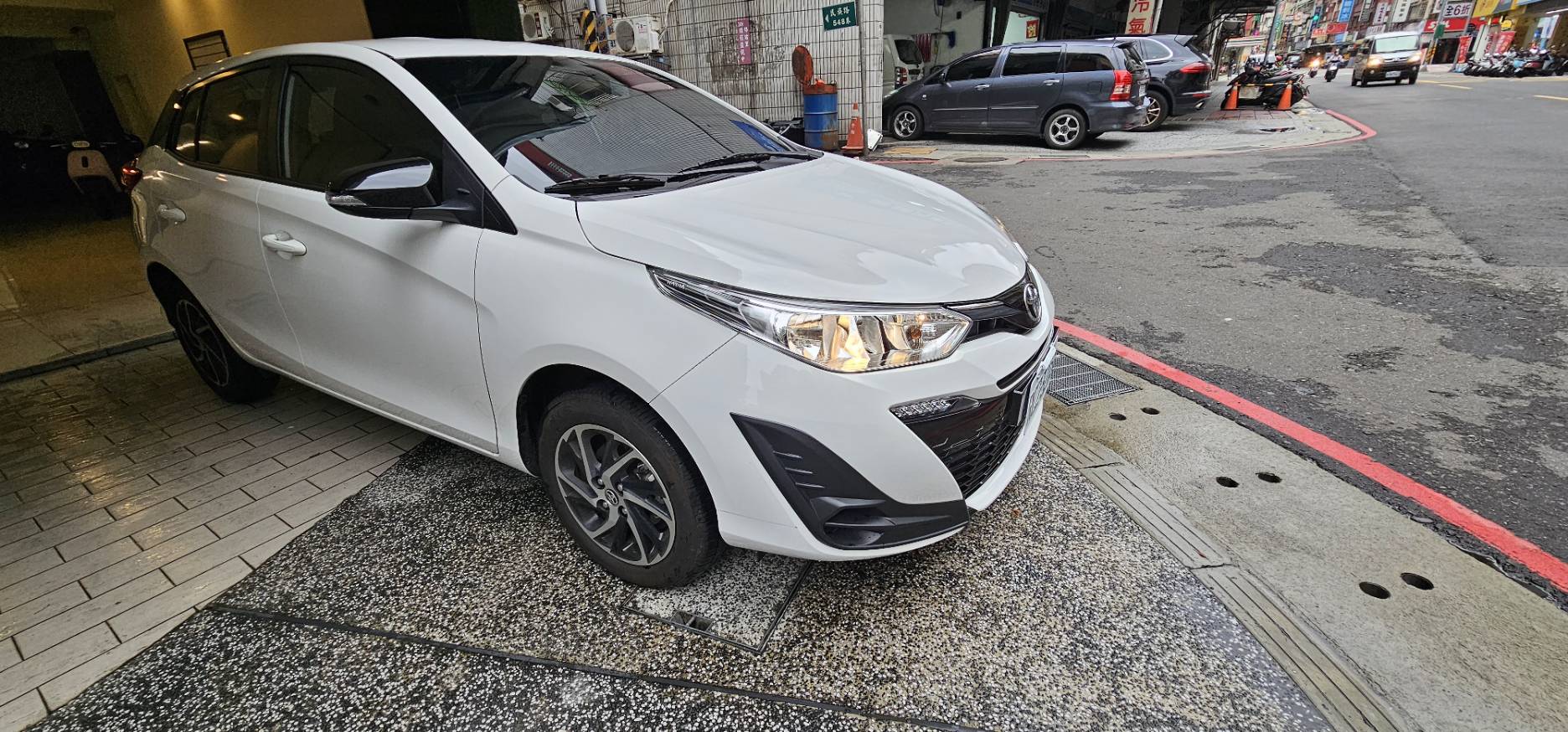 TOYOTA YARIS 1.5L 豪華 2023 Image 2