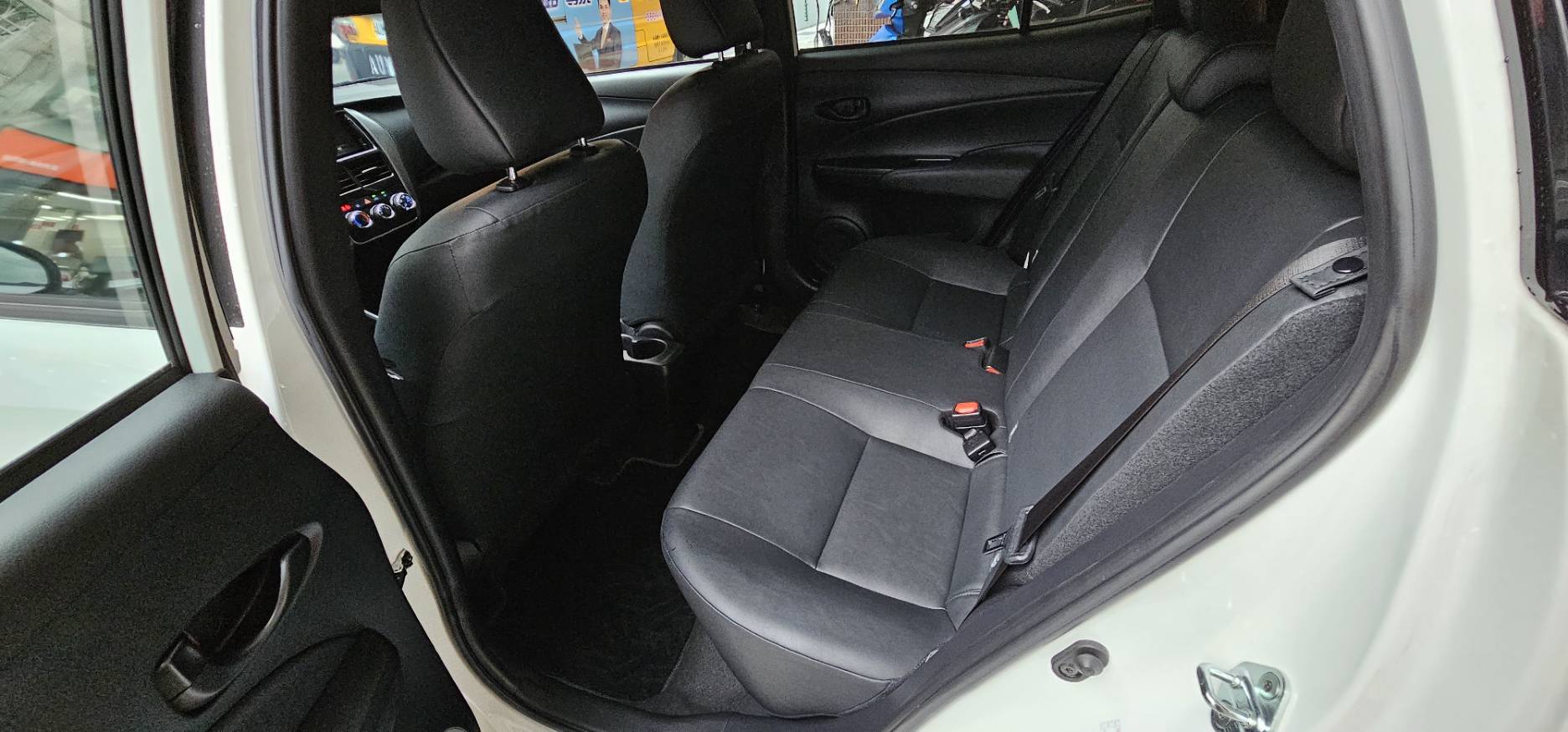 TOYOTA YARIS 1.5L 豪華 2023 Image 7