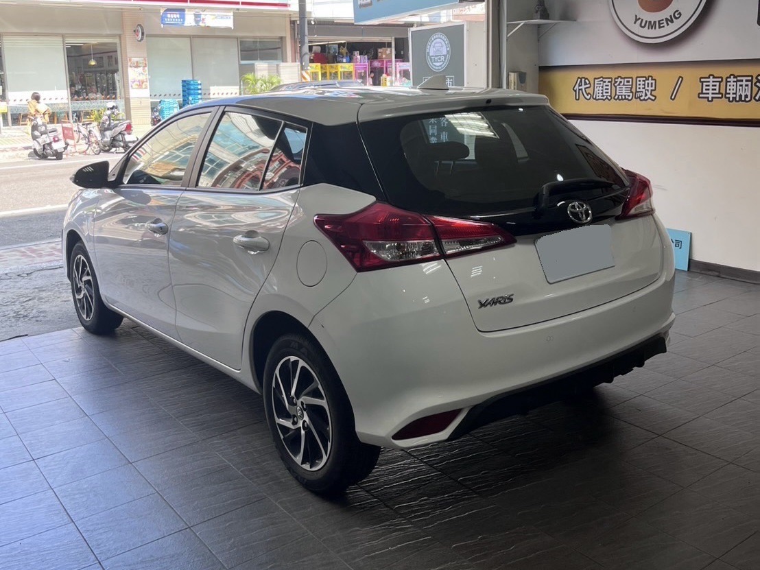 TOYOTA YARIS 1.5L 豪華 2023 Image 6