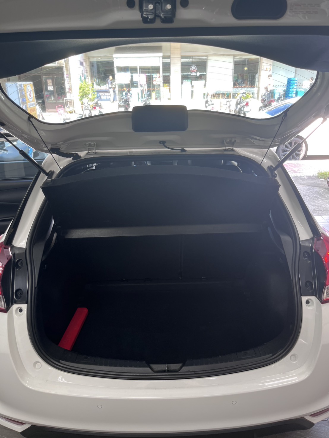 TOYOTA YARIS 1.5L 豪華 2023 Image 11