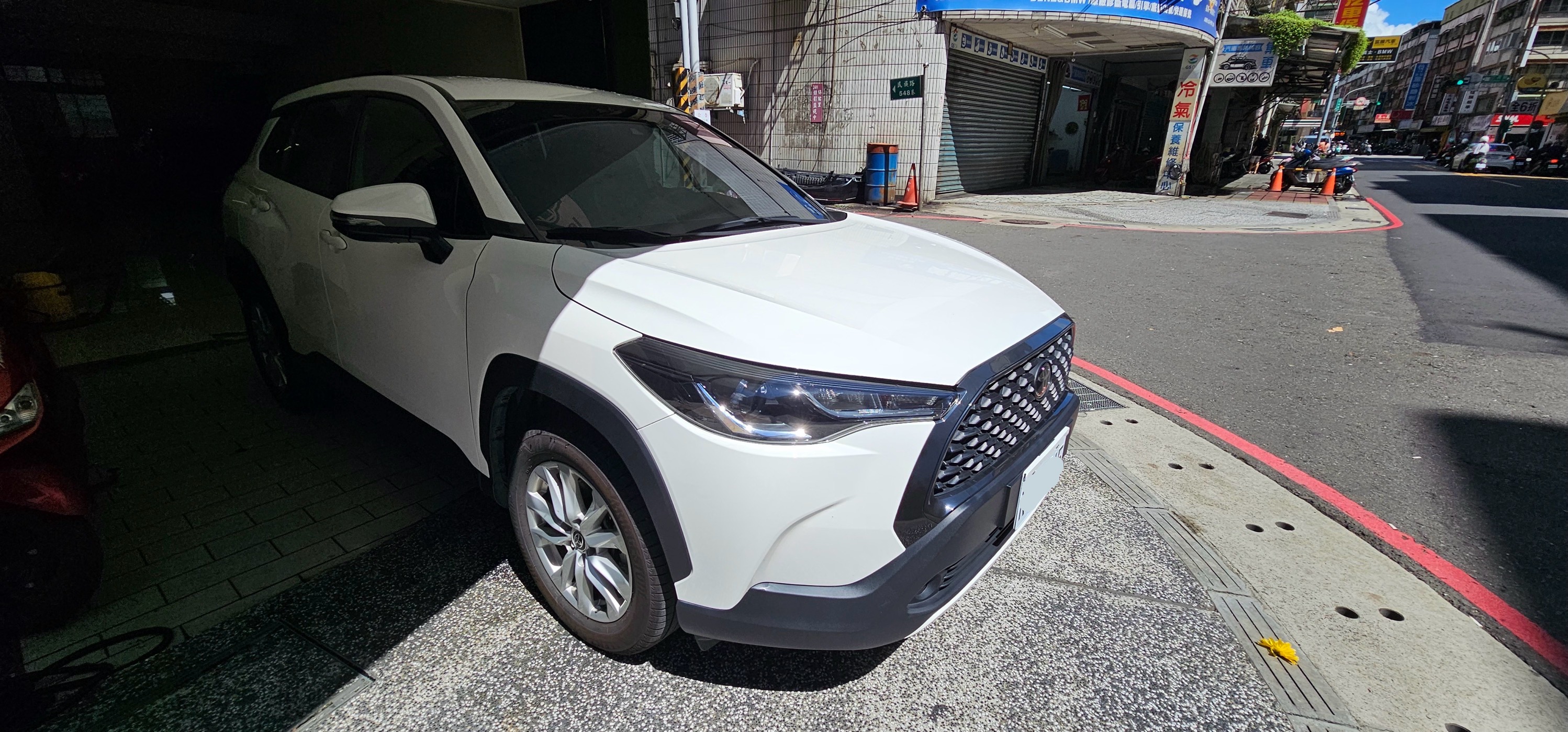 TOYOTA COROLLA CROSS 1.8L 豪華 2023 Image 1