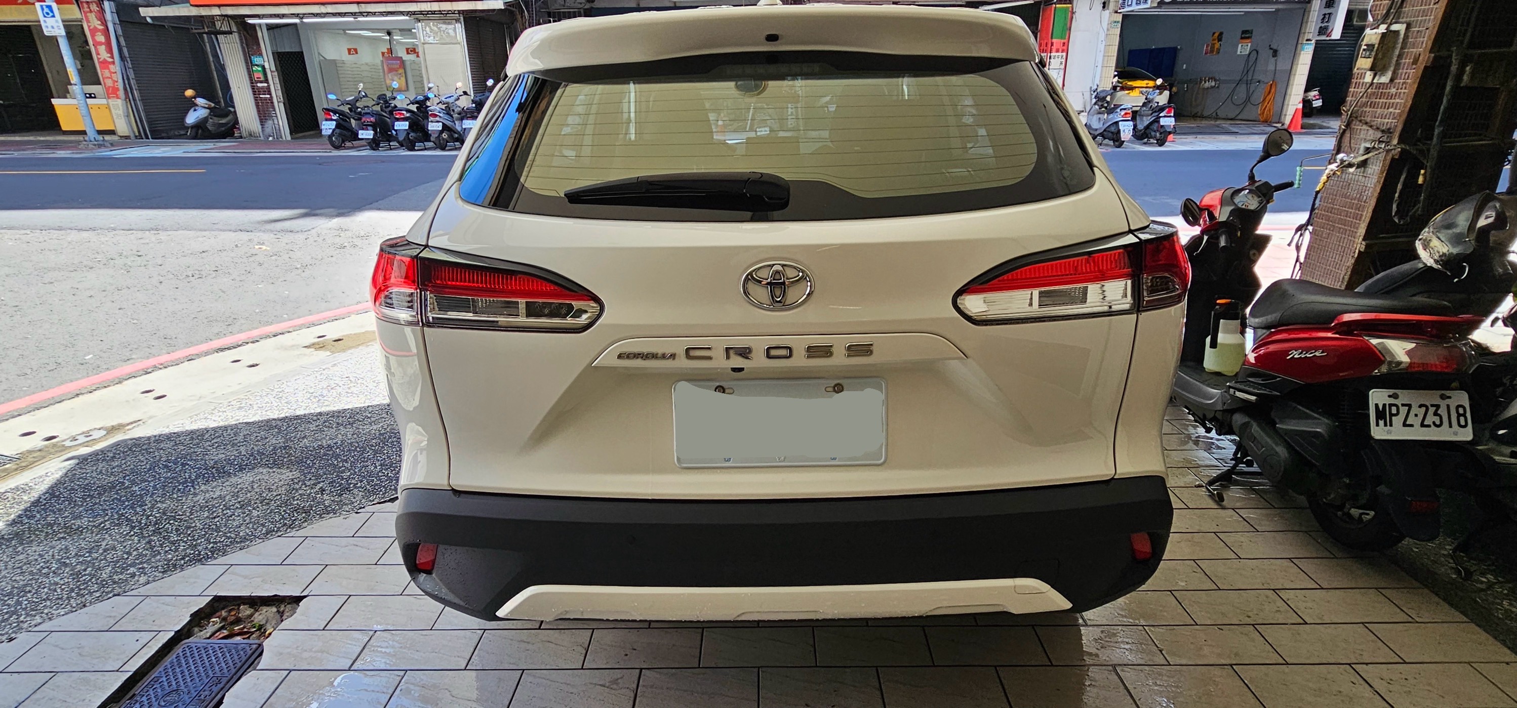 TOYOTA COROLLA CROSS 1.8L 豪華 2023 Image 5