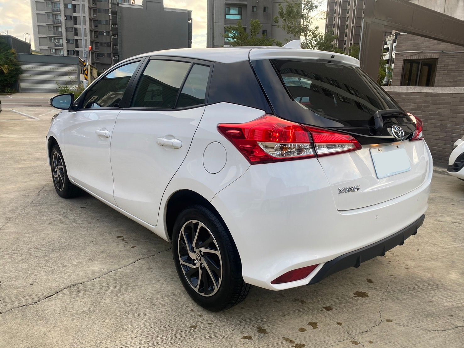 TOYOTA YARIS 1.5L 豪華 2023 Image 6