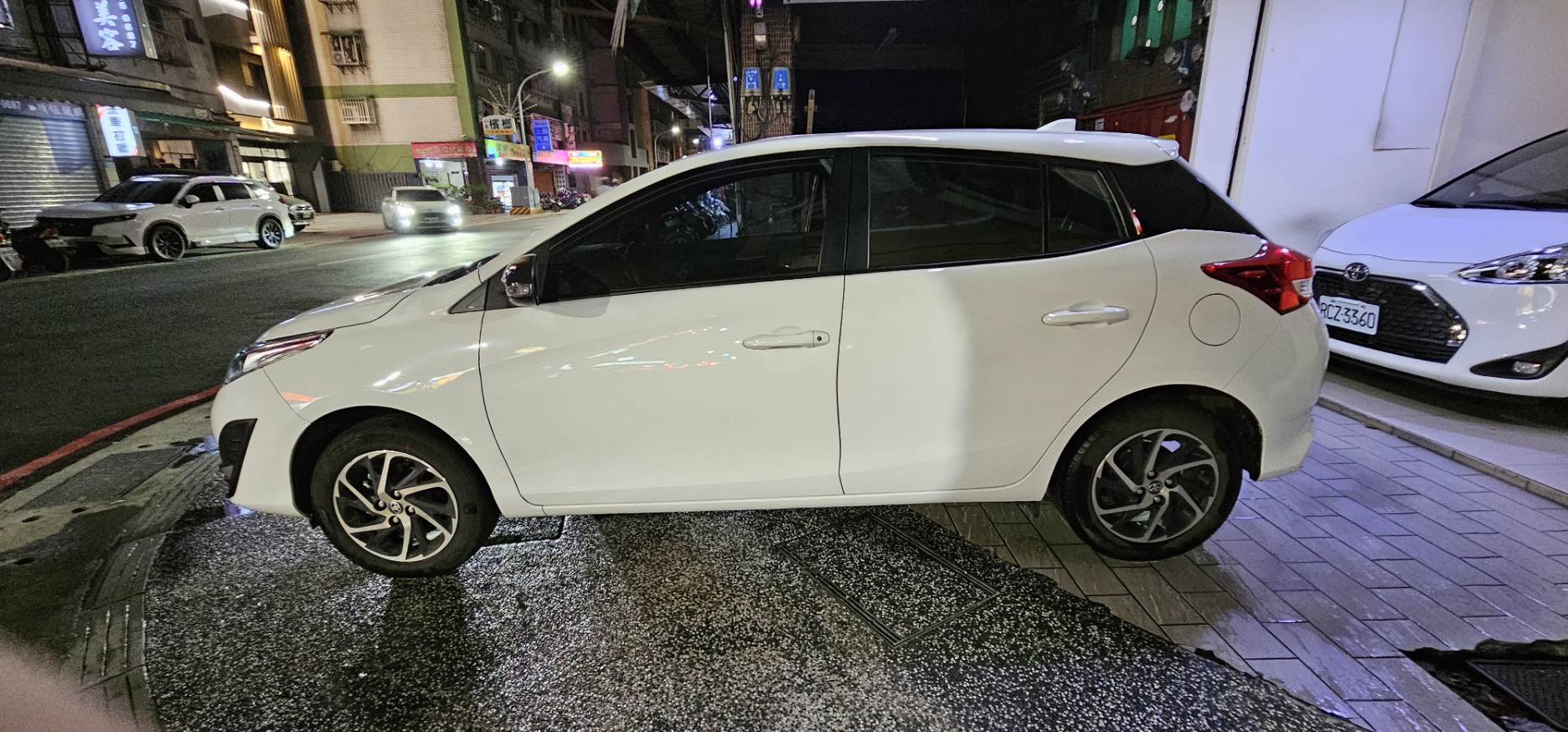 TOYOTA YARIS 1.5L 豪華 2023 Image 7