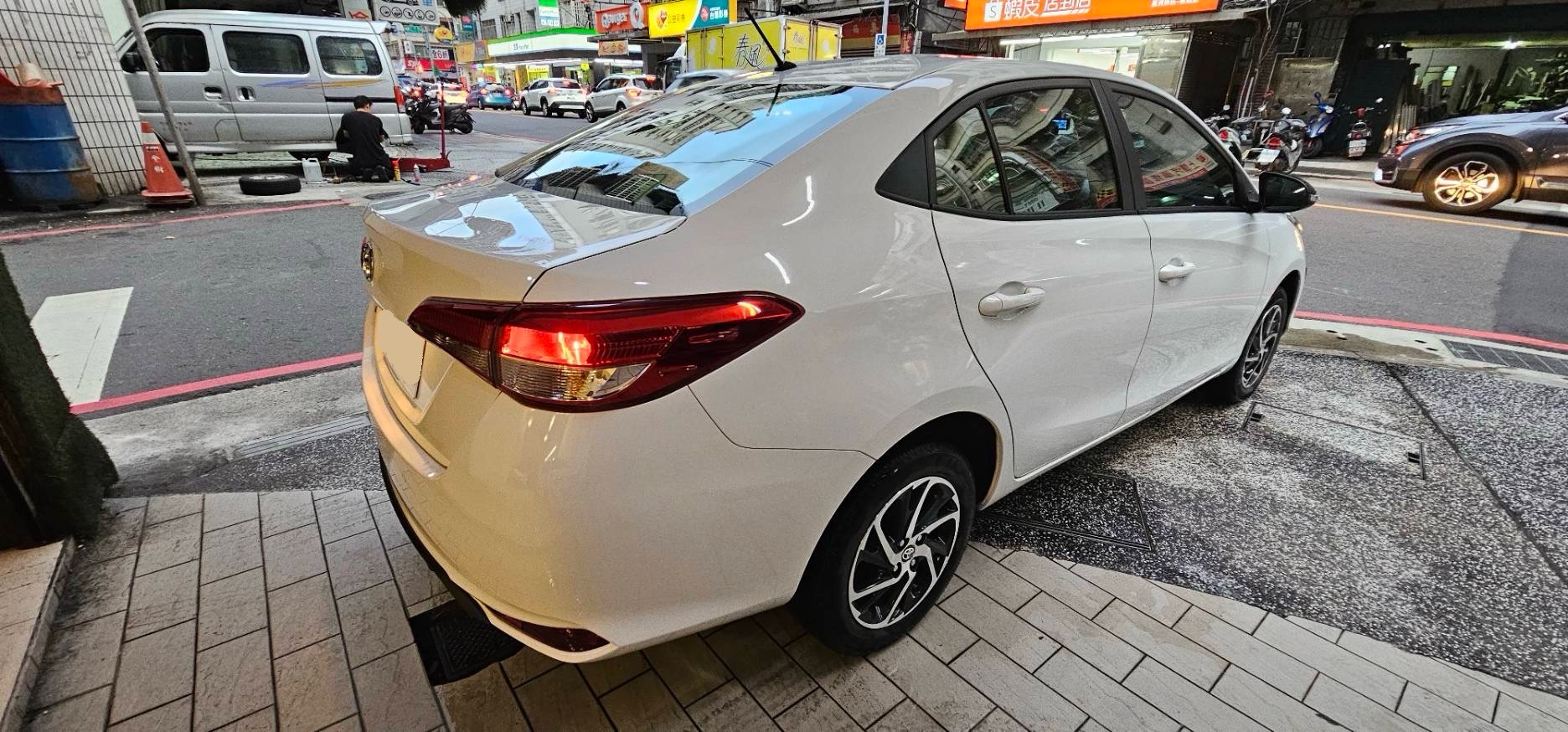 TOYOTA VIOS 1.5L 豪華 2023 Image 6