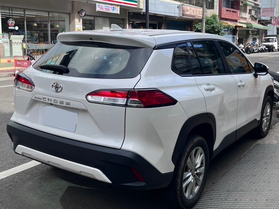 TOYOTA COROLLA CROSS 1.8L 豪華 2023 Image 4