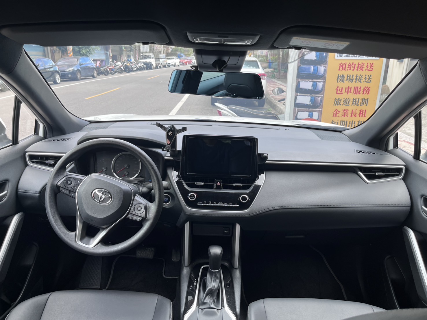 TOYOTA COROLLA CROSS 1.8L 豪華 2023 Image 8