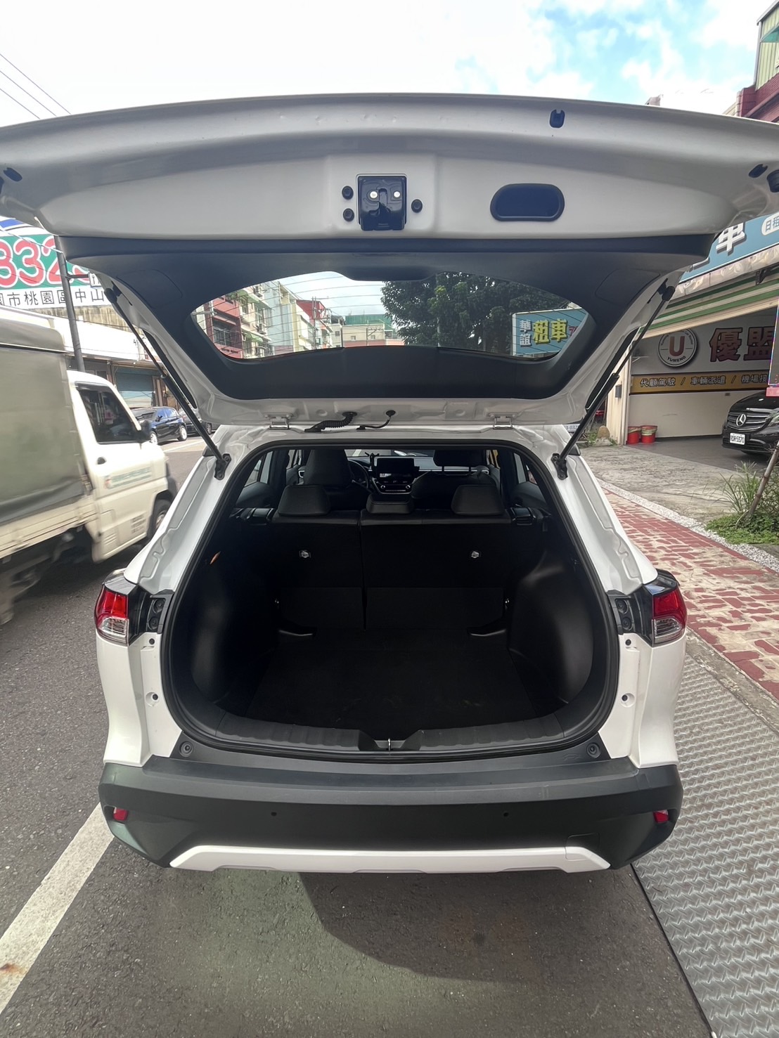 TOYOTA COROLLA CROSS 1.8L 豪華 2023 Image 11